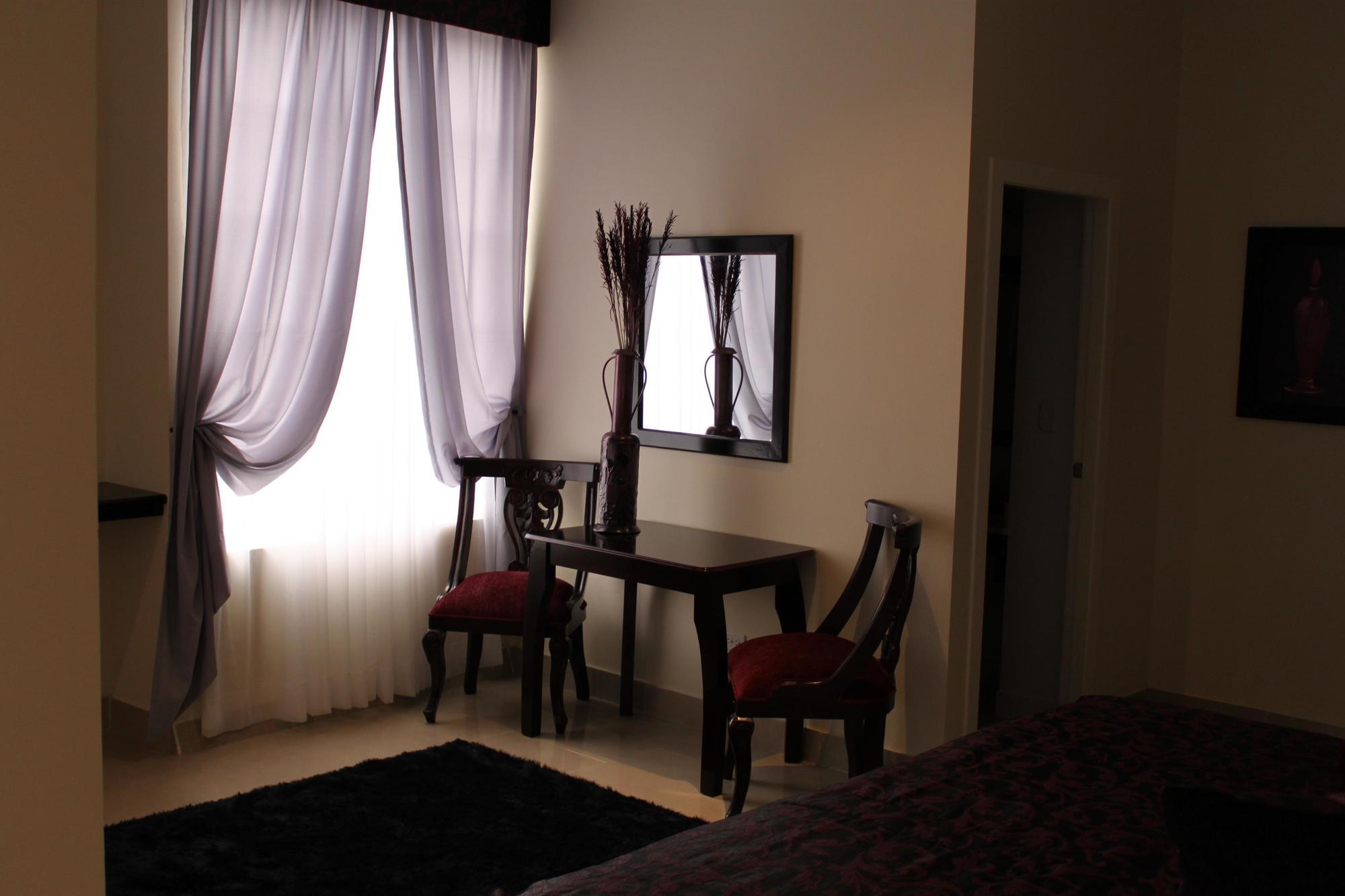 Victoria'S Park Hotel Armenia  Eksteriør billede